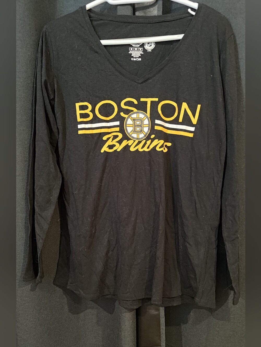 Boston Bruins Women's Black Long Sleeve V-Neck Tee with Gold Logo
